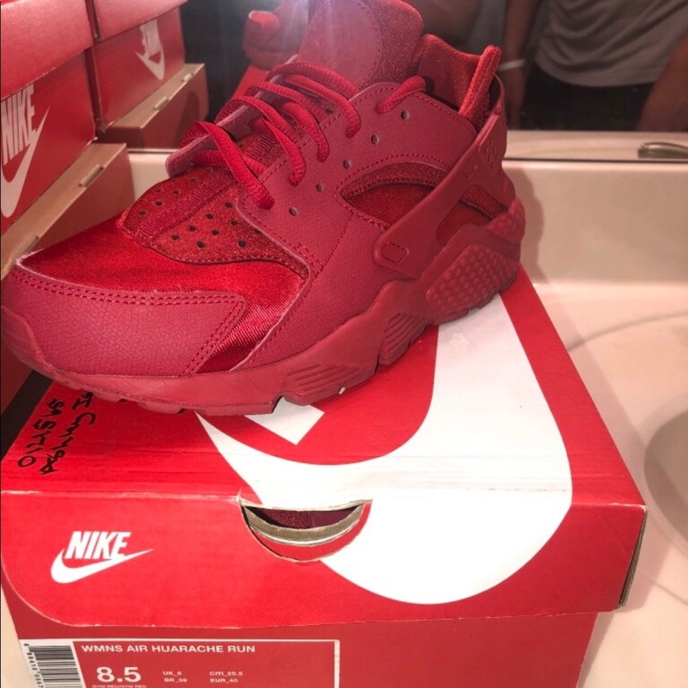 Women Nike Huaraches